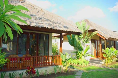 surfing-accommodation-senggigi
