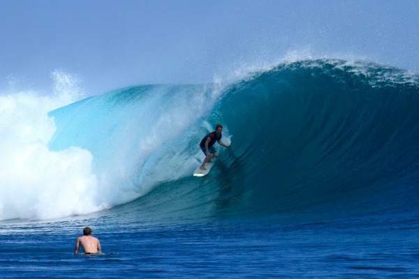 surfing-in-indonesia