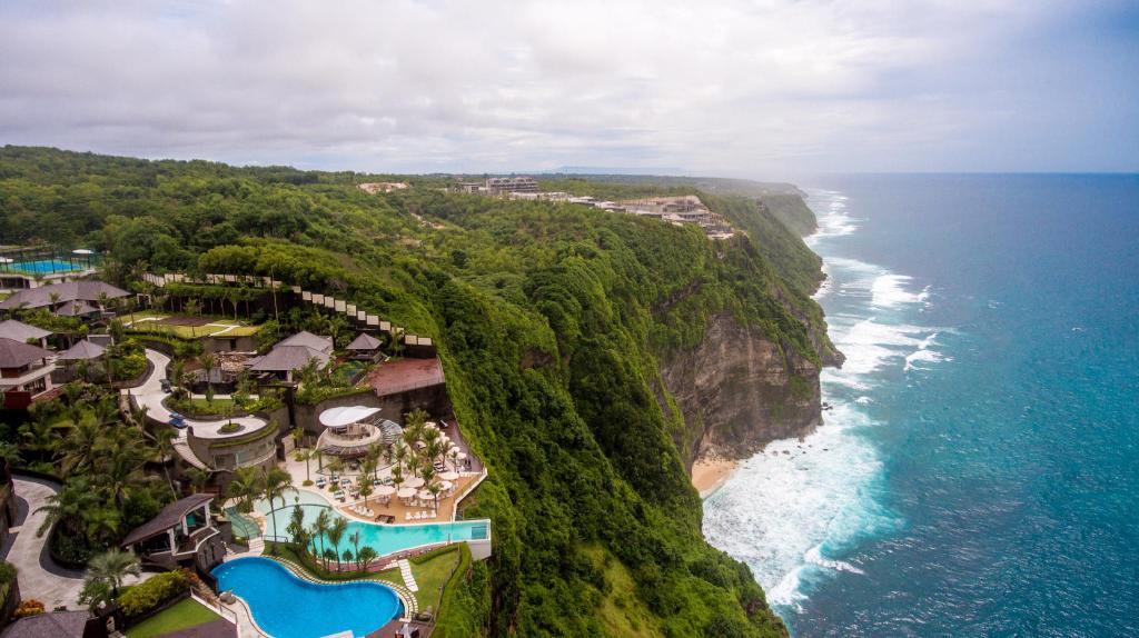 the-edge-bali-nyang-nyang