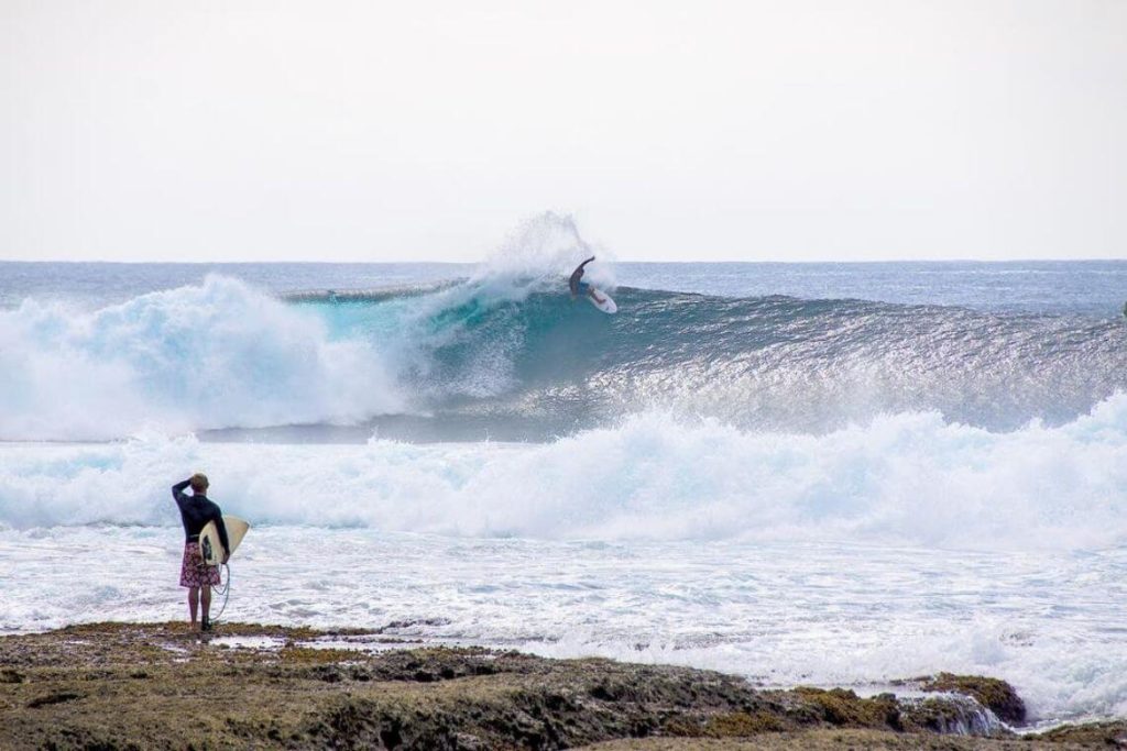 asu-surf-spot-hinako-islands