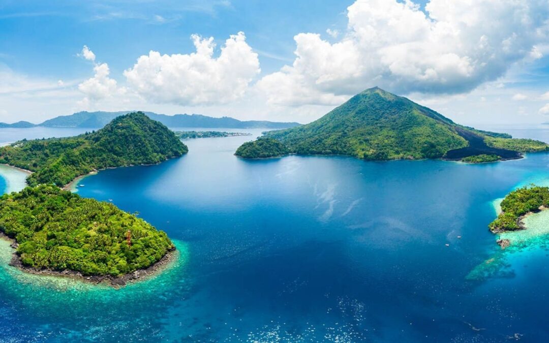 14 Luxury Yacht Destinations To Visit In Asia
